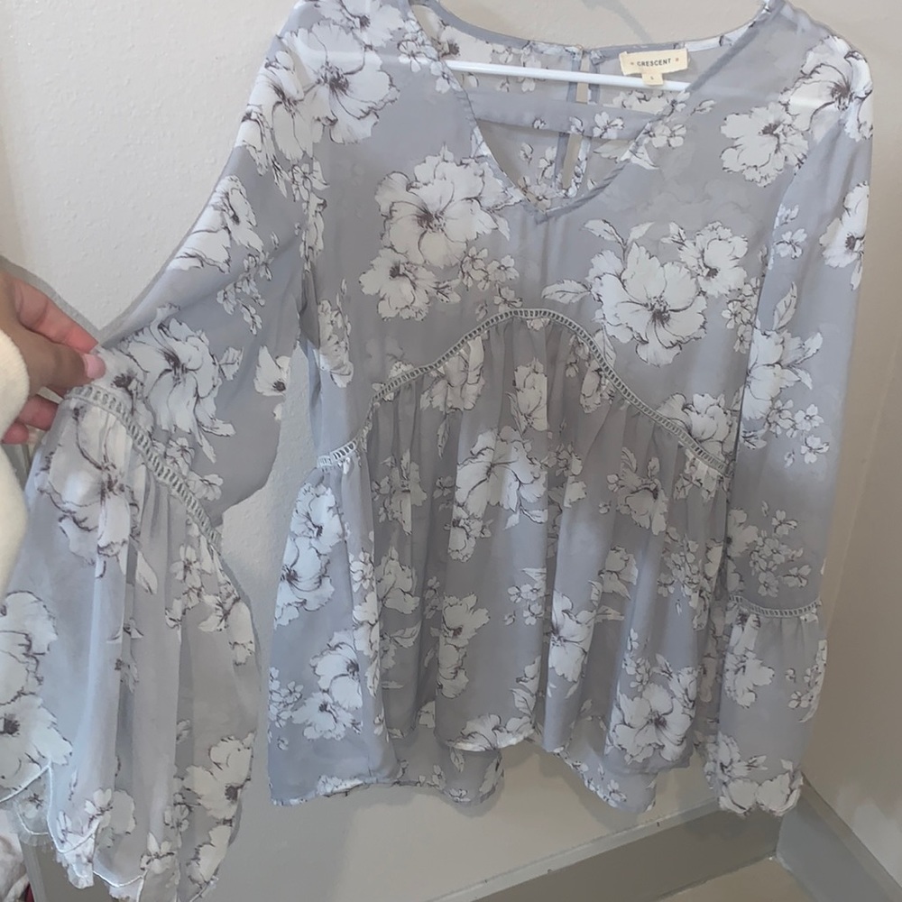 Floral light gray sheer blouse